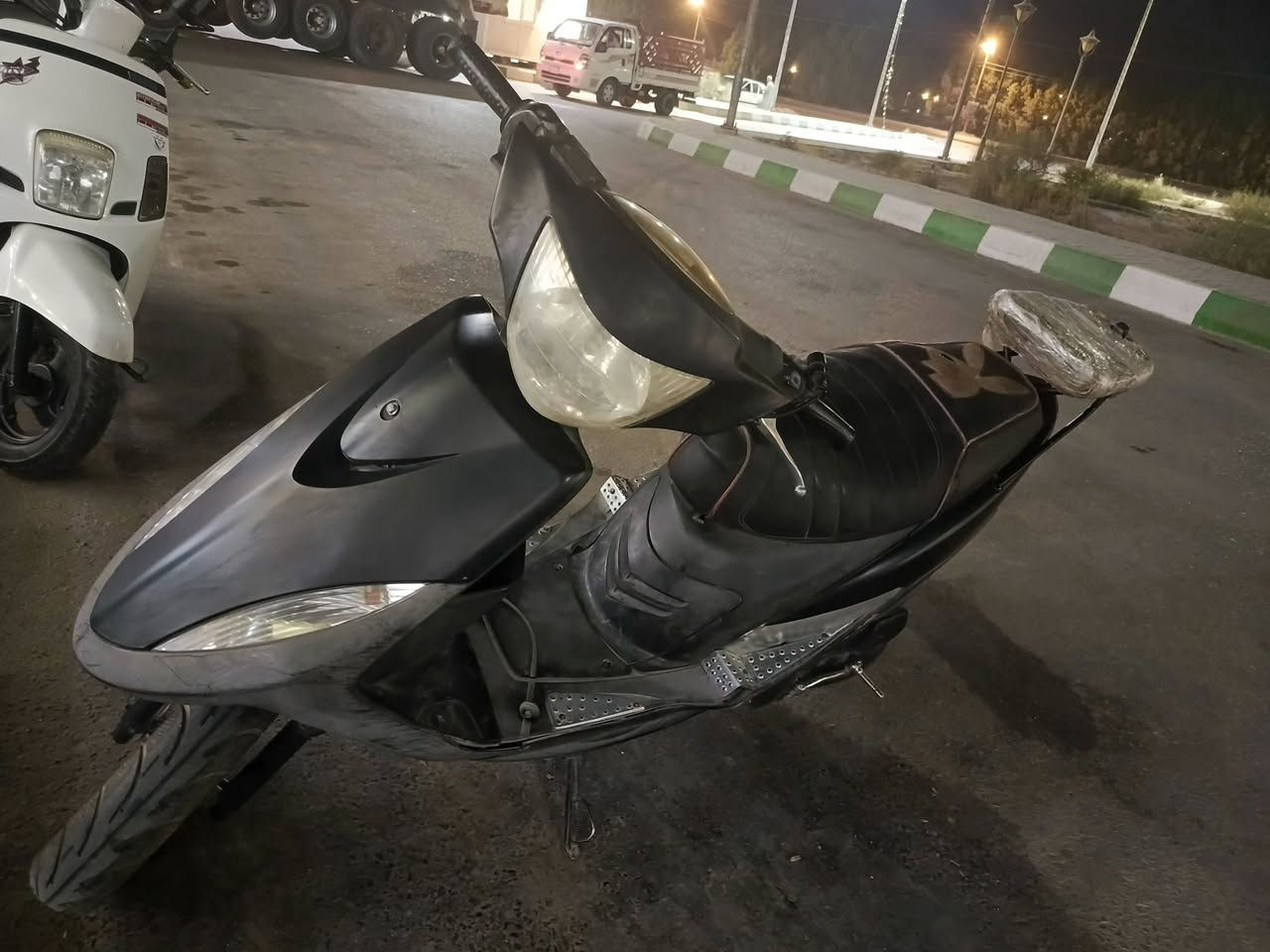 سلام عليكم ماكس عدله للبيع دراجه خير من لله. يرادلها ترتيب كهربائيات سعر  ٤٠٠وبيها مجال. رقم ***********
