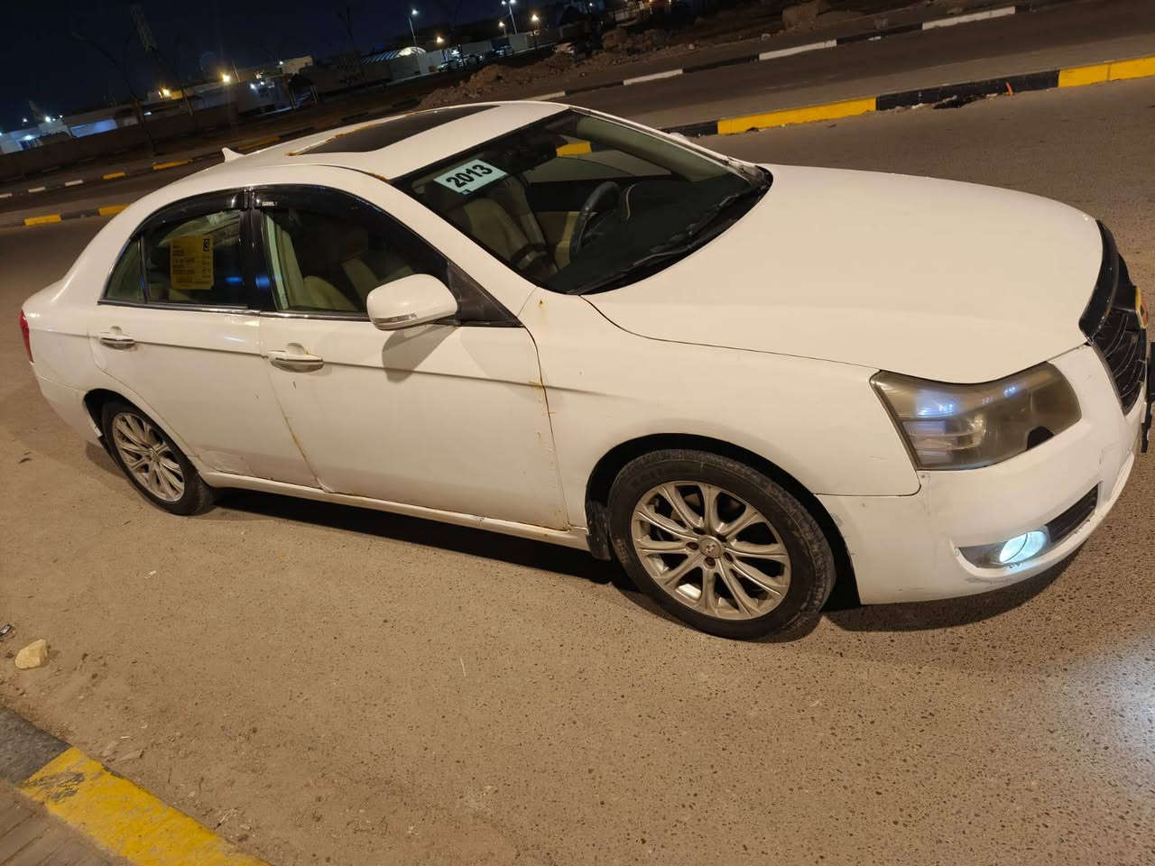 السلام عليكم من رخصة الادمن سيارة امكراند 13بسمي محرك مستبوشي للبيع السعر 60الاتصال ***********
