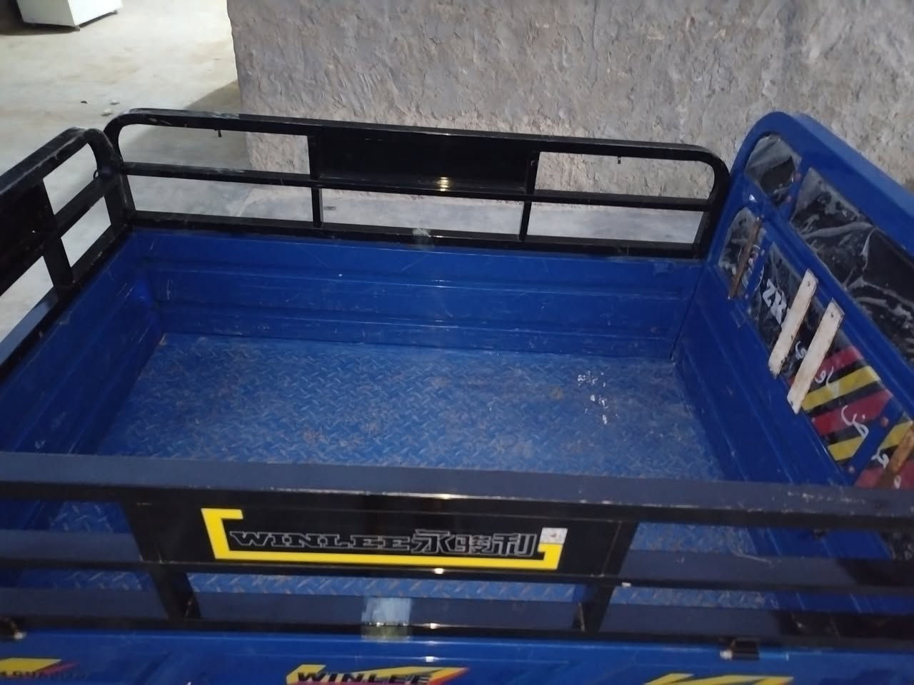 سلام عليكم ورحمة الله وبركاته من رخصت الادمن بسب الوعود الكاذبه اعد النشر ستوته شحن للبيع 6 باتريات جدد حجم 36 انبير معا نظام صعود كهربائيات كله شغاله 3 سرعات  الاستفسار على الرقم *********** مكان الانبار الرمادي
