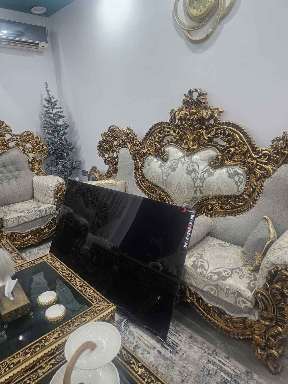 بلازمات جديد ممشتغلة حجم ٧٥فول سمارت للبيع سعر الواحد ٦٥٠ بي مجال بسيط الشراي يتصل ىالرقم ***********
