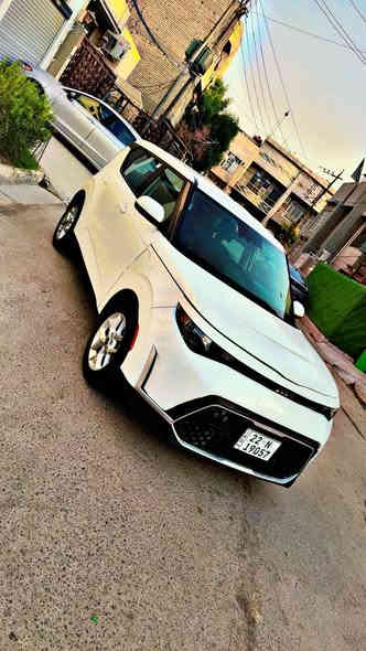 السلام عليكم 
لبيع كيا صول موديل ٢٠٢٣
رقم اربيل ترقيم جديد تريد تحويل تريد وكاله حاضر
موصفات s
وادار امامي 
رادار خلفي
رادار جانبي
تحديد مسار
دشبول دجتل
ثلاث وضعيات قياده
ويل كب كروم
محرك ٢٠٠💪🏽💪🏽💪🏽
حادثهه صبغ بنيد فقط  
مكانهه بغداد الكاظمية جكوك
السعر ١٥٨$
هاتف ***********
