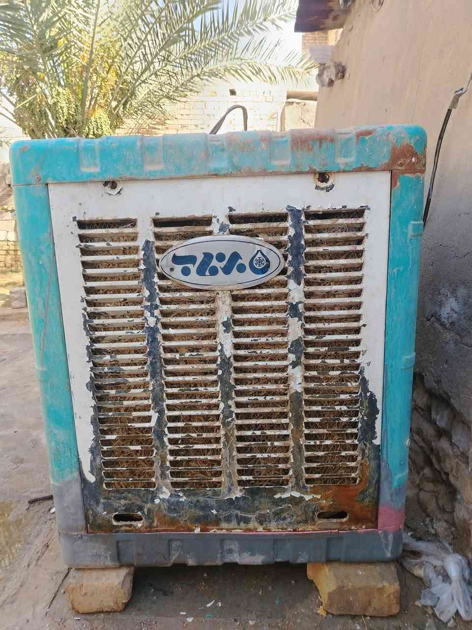 مبردات عدد ٢ سعر الوحده ٥٠ المكان ديوانيه الاتصال ***********
