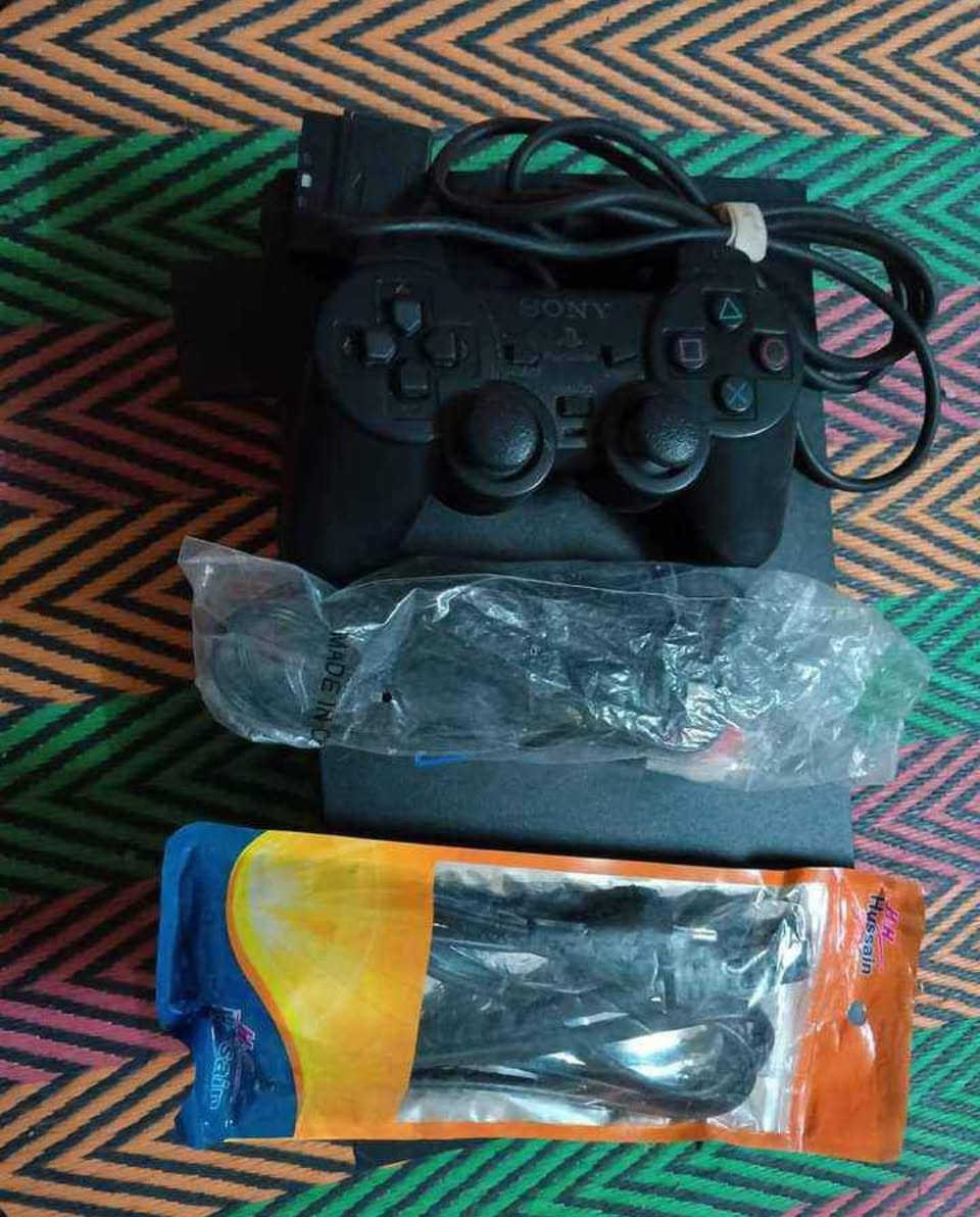 بلاستيشن 2 للبيع الشراي يجي خاص 
العنوان 
البصرة /قضاء الصادق / بني منصور


**إذا كنت صاحب هذا الإعلان وتريد حذفه لأي سبب، رجاءا أرسل رسالة إلى الدعم الفني**