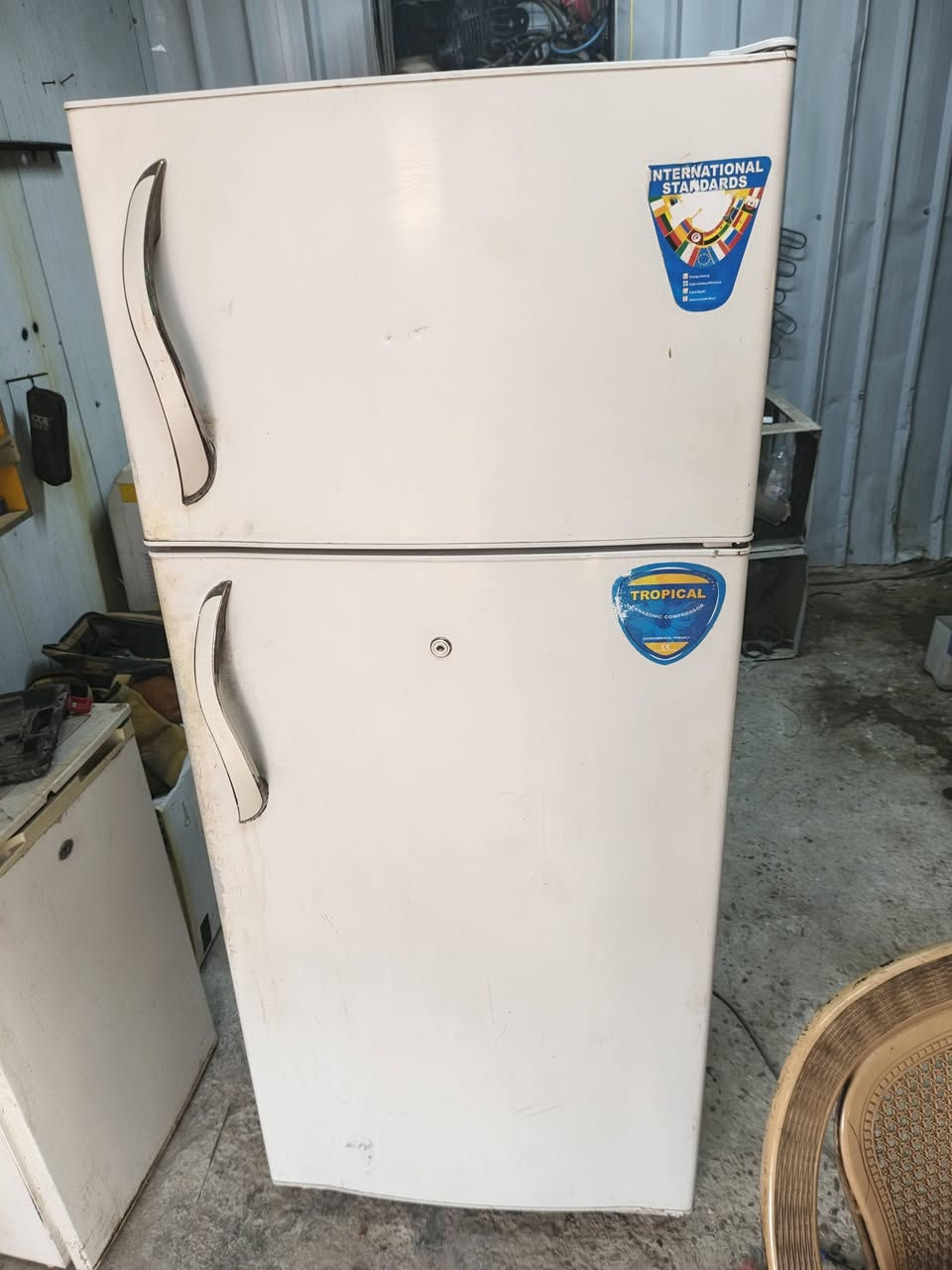 ثلاجه  بيع  نضيفه كلش شرط فحص   سعر ١٥٠  الاستفسار ***********
