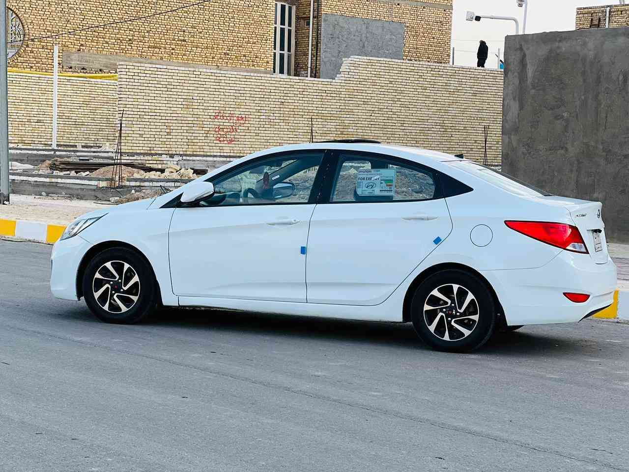 سلام عليكم 
هونداي اكسنت موديل 2016 خليجي حره مشروع وطني تحويل بنيد مبدل جاملغ امامي صبغ وطرف الباب بدون ضرر داخلي سونار مرفق بالمشنور 
سياره فول المواصفات فتحه سقف تحكم استيرن جهتين لايت زنون شاشه كبيره كامره دواره اشاير بالمري 5 ويل كروم 
محرك1.600دوش سياره جديده وجاهزه مكينه وكير وحداده وتخم تاير ماشيه 190km حقيقي جديده كلش 
مــكــان-الــســياره-النــااصرية 
بس اليدور نضيف يتصل الاستفسار اكثر
***********
