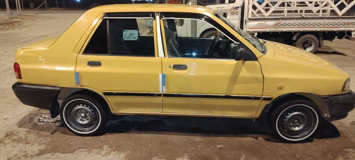 سلام عليكم ورحمة الله وبركاتة سايبه لا بيع مديل ٢٠١٥ سياره حلوه ونضيفه مكان سياره دوانيه الحمزه الشرقي لا ستفسار رقم الهاتف ***********  نضافه فول واحد عله واحد السعر ٤٣وبيه مجال قليل
