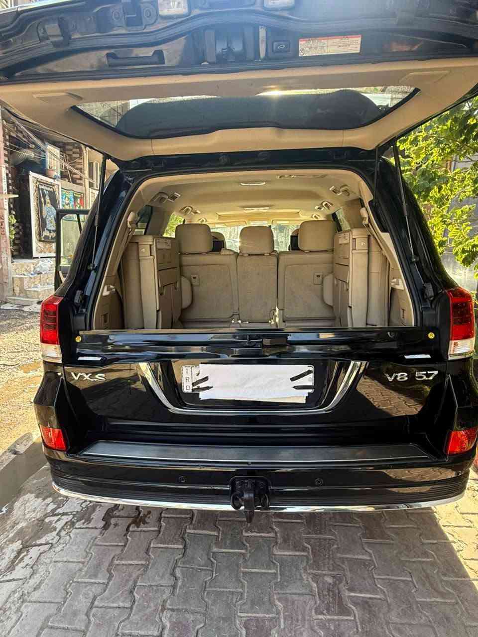 تويوتا ساز لاندكروز 2019
VXS 8 سلندر 
رقم بغداد باسمي
محرك 5700 المرغوب 
فول مواصفات اعله فئه بل لاندكروز 
سياره بدون صبغ 
ماشيه 76 الف كيلو متر 
السعر 570 
الرقم  *********** هذا رقم صاحب سيارة أني مكلف بل نشر
