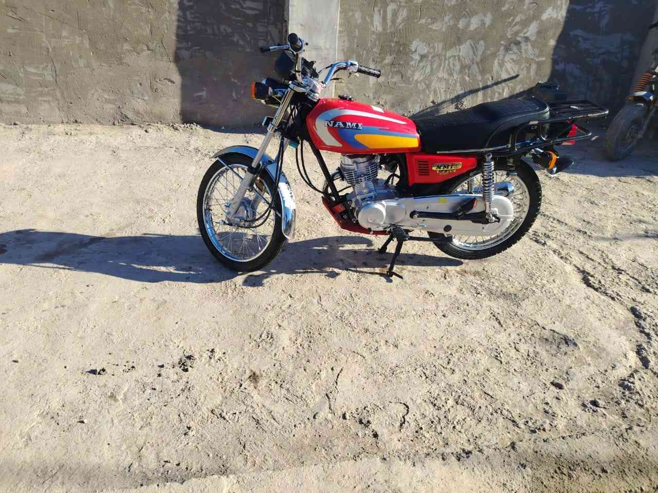 سلام عليكم  دراجه4تبديله دهن التعمير 25شلامجه اصلي الشاصي25 بوري رفيع سكنر السعر750اوبيها مجال للشراي
***********
