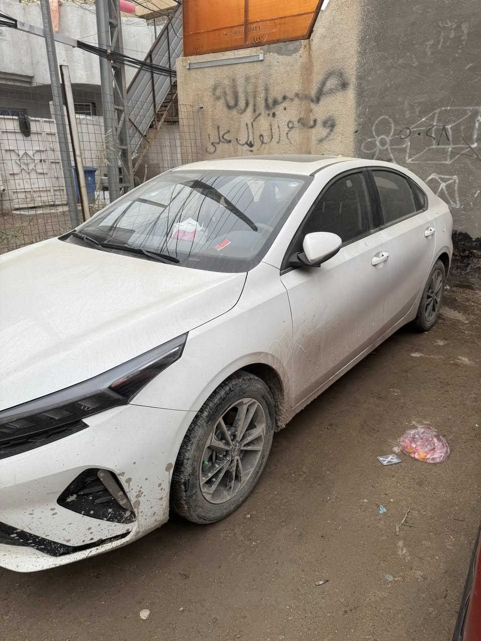 ‏السلام عليكم مرخص مرخصة ‏مدير ‏المؤتمن كي كيا ثري مديل 24 فول مواصفات داخل جلد تحكم اسرا شاشة كبيرة كاميرا دوارة أربع مود ات قيادة ماني انزلاق ماشية 8500 قابل لزيادة سيارة كفالة عامة ثمانية نازل رياضي استفسار أكثر على الرقم *********** غير موجود على الفيس رجاء شراي يتصل للبيع فقط رقم أربيل باسمي تحويل مباشر
