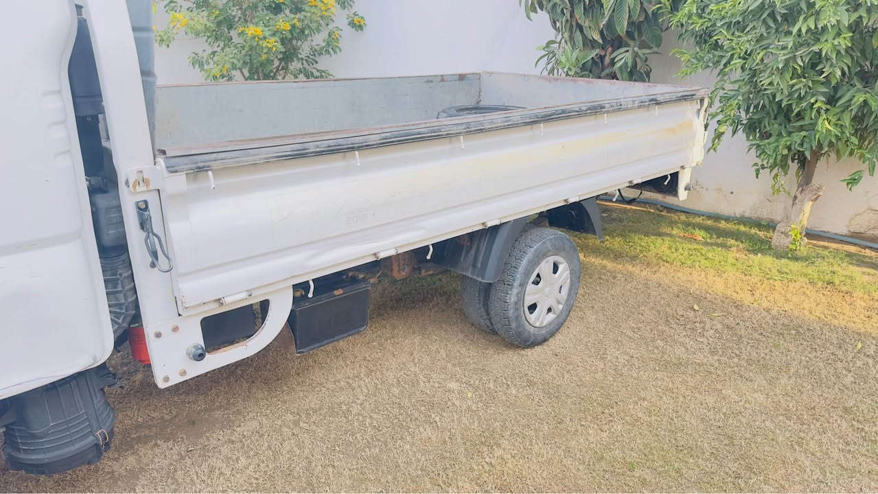 السلام عليكم 
كيا حمل موديل 2018 
منفيس كامل تترقم بأي مكان اوراقها كامله
كير محرك صدر كله شرط 
للاستفسار *********** تكريت, صلاح الدين
