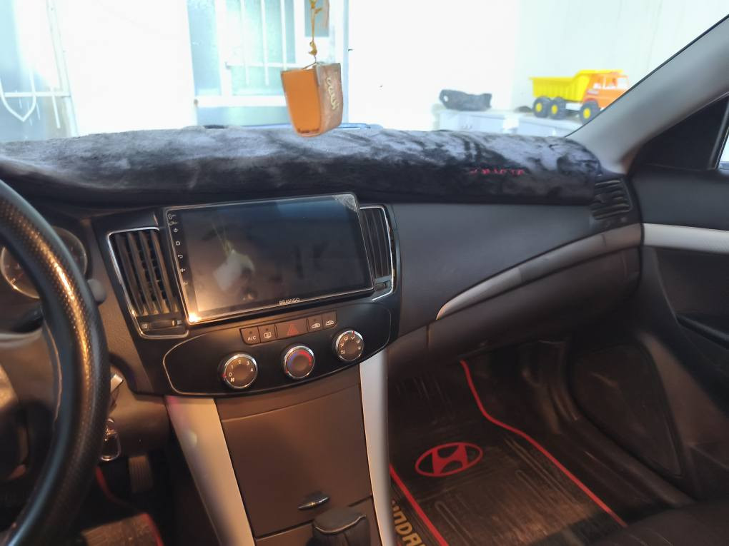 سوناتا 2009 خليجي رقم دهوك باسمي 
السيارة بحالة ممتازة نضيفة من كلشي صدر جديد تايرات جدد
السيارة استعمال خفيف كلش اي استفسار اتصال على الرقم 
*********** سامراء, صلاح الدين
