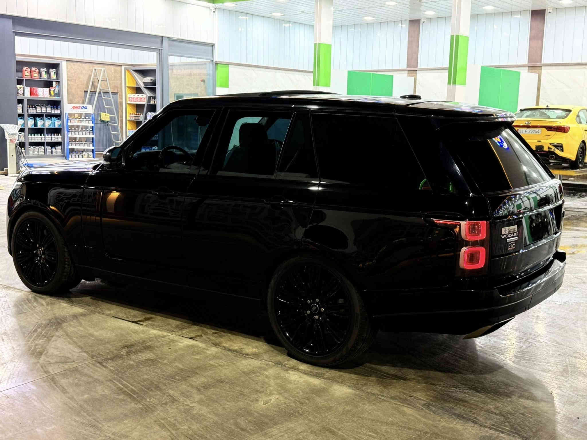 سلام عليكم 
للبيع او مراوس رانج روفر فوك 2015 رقم اربيل باسم كردي تريد تحويل او وكاله 
خليجي وكاله سردار 
محدثه 2020
ماشيه 124 مكينه ممفتوحه 
عنوان بغداد زيونه

سعر 330 وبيهه مجال 

***********
