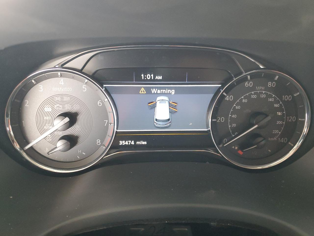 للبيع انفنتي QX80 موديل 24 حاليا وصلت بغداد على كتاب الشهداء على حادثهه بدون تصليح السعر 180 رقمي ***********
