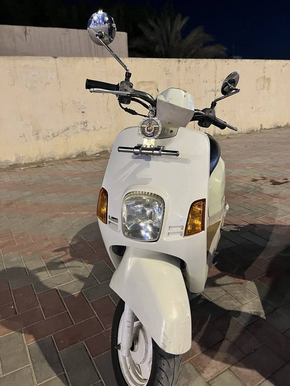 سـلام عليـكم دراجـه للبيـع
مكـفولـه مكيـنه نضـيفهـ
دراجـه داخـل اكريمي مختمه 
الدراجه شرط الفحص نضيفه 
سعره مليون وربع وبيهه مجال حك جيه للتواصل ***********
