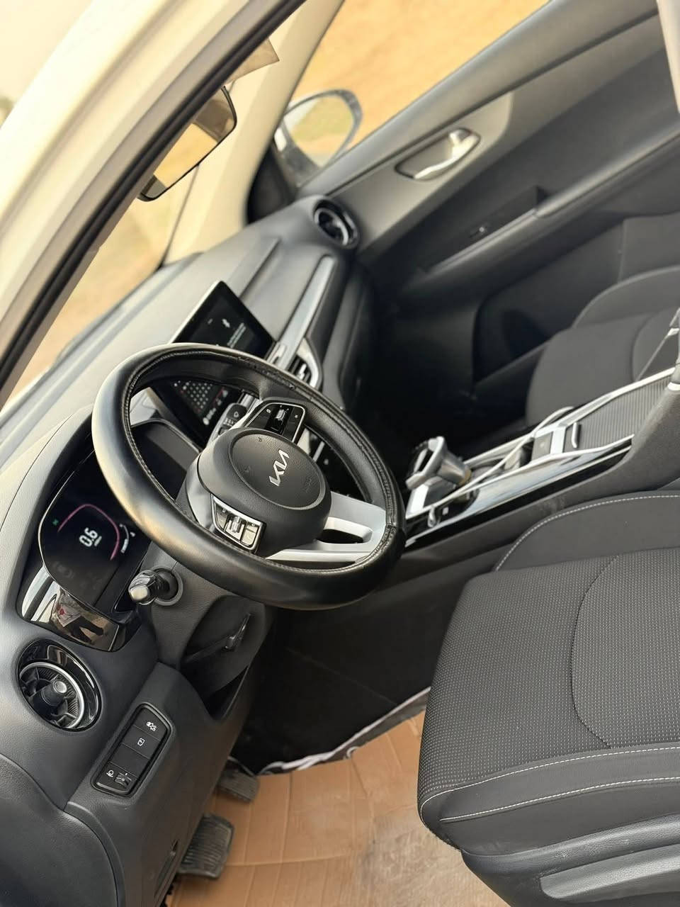 السلام عليكم.
كيا كي ثري K3 موديل 2042

الإصدار الاول تجميع الصين

فول  مواصفات

محرك 1500 دبل نوزل كير 8 نمر 

رقم بغداد دولي بأسمنه 

 ماشية “ 19 الف كم فقط

 🔴المواصفات 

✅️فتحة

✅️شاشه كامرة 

✅️تبريد قطعتين + لمس

✅️تحكم ستيرن جهتين 

✅كروز ️مثبت سرعة 

✅️بصمه 2 أبواب و بصمه تشغيل

✅️شاحن تايب سي شحن سريع 

✅️كير طياره 

✅️يدات نيكل 

✅️شاشه بالكير

✅️لايت لد زينون 3 عدسات متحركة + الخلفي هم لد متصل 

✅ أشاير لكزس️ متحركة 

✅المري الجانبية بيها ️اشاير + هيترات 

✅️صندوك ذكي بصمة ( يفتح عند الاقتراب )

✅️سايد بريك بصمة

✅️أوتو هولد (auto hold)

✅️درايف مود 4 وضعيات

✅️(sport+eco+smart+comfort)

شاشة عداد دجتل 

وبيها بعد مواصفات 

السيارة كفاله وجديدة معنى الكلمه

السعر ($ 155)

للأستفسار اكثر التواصل على والواتساب 

(‏‪***********‬‏) راعي السياره

مكان السياره ميسان . 📍
