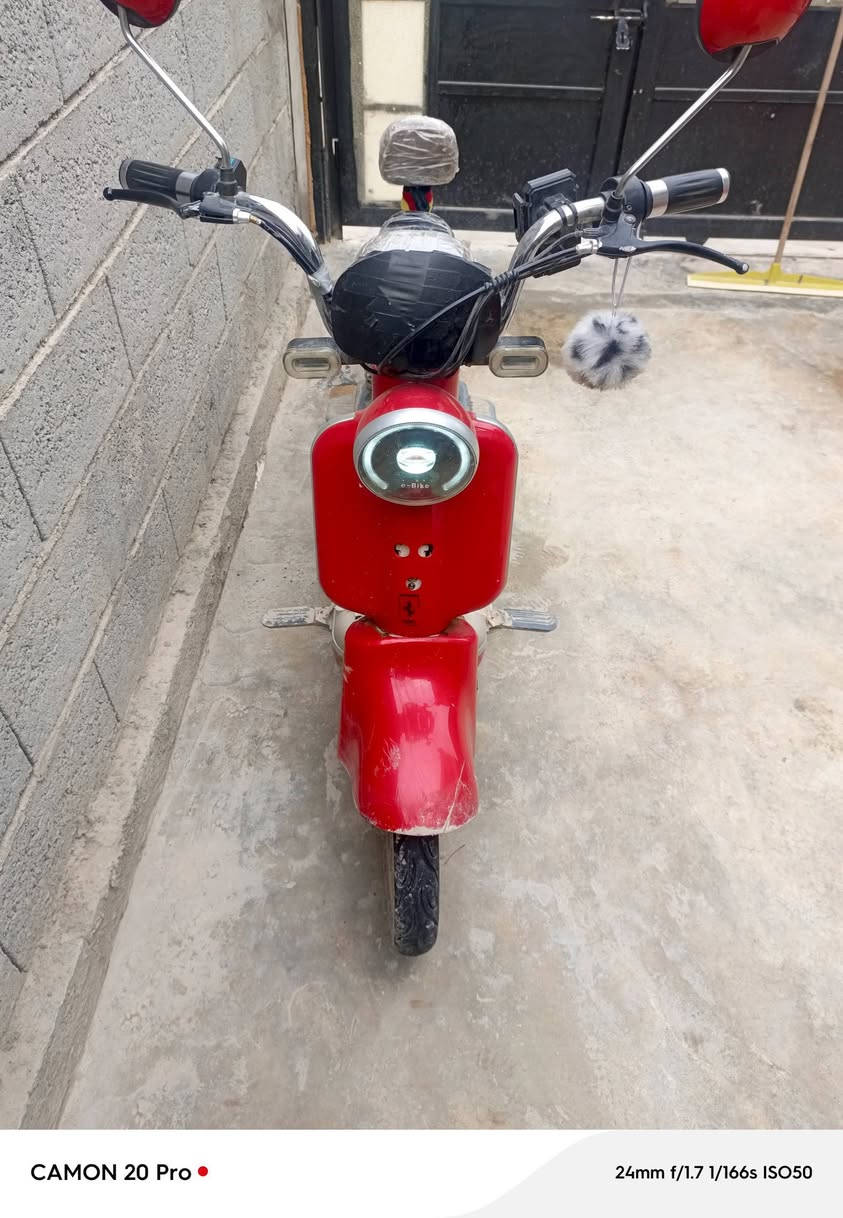 للبیع دراجە شحن بشرط باتريات جدد مشتريها كهربائیات کلها شخال بس یحتاج ترتیب تشتخل سویج وبل کونترول سعر ١٩٠ الف. كركوك فيلق ***********
