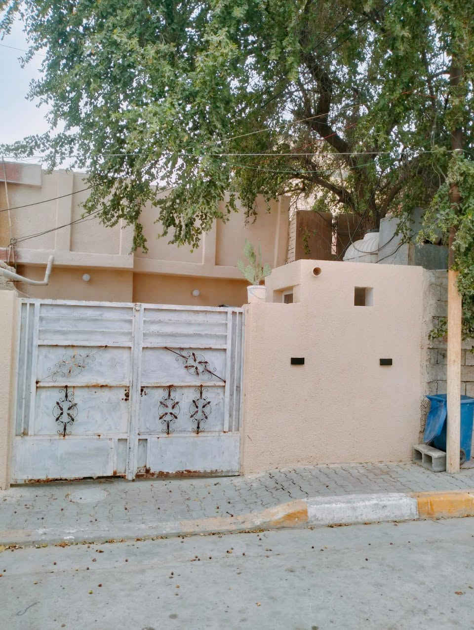 السلام عليكم دار اللبيع 100 بغداد حسينية مصقط خلف كازينو الملوك السعر 53بي مجال ***********
