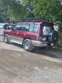 من رخصة الادمن باجيرو موديل الفين ٢٠٠٠ مكينة وكير اتوماتيك عالشرط بلاد...