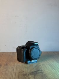 اقرء المنشور عدل 🤍 كاميرا canon 250d / ٦٤٥  الملحقات :   - رامات 2   -...