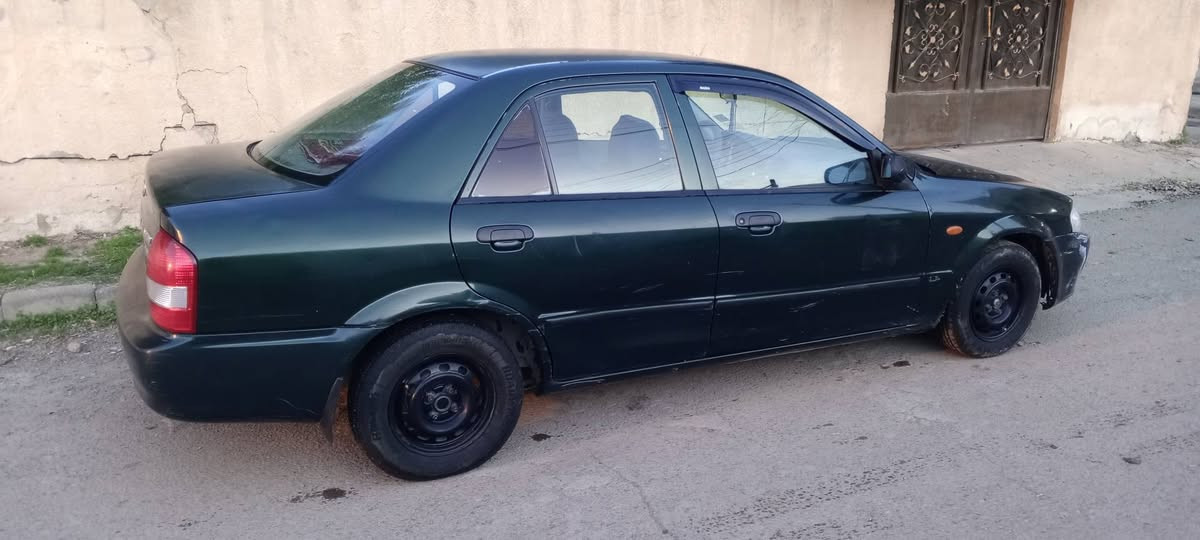 سياره مازدا موديل 2000 حمامه
محرك 16 تبريد تدفئه 
كهربائيات شغاله
مابيها صبغ
داخلها حيل نضيف
كير عادي تراي وين مايعجبك
السعر 48 وبيها مجال


**إذا كنت صاحب هذا الإعلان وتريد حذفه لأي سبب، رجاءا أرسل رسالة إلى الدعم الفني**