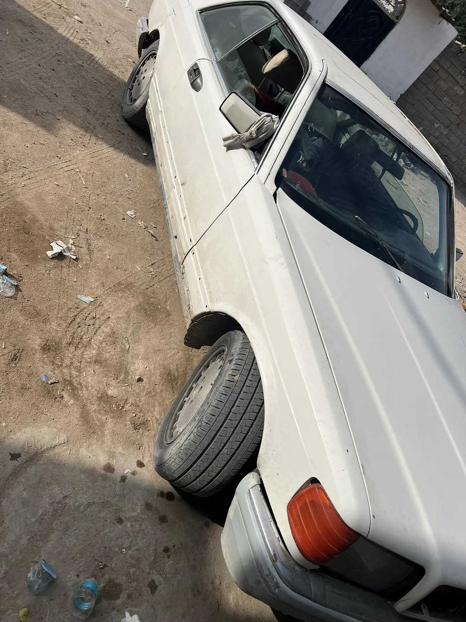 للبيع مارسدس تك باب مكينه وكير 3000كلاص اسود قبل شهر شادهن 33وبيه مجال مكاني بصره***********
