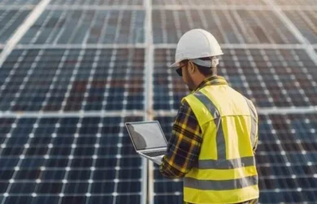 ☀️ وداعاً لانقطاع الكهرباء.. منظومتك الشمسية المتكاملة بالأقساط في كركوك! ☀️
تعلن شركتنا عن تنصيب أحدث منظومات الطاقة الشمسية بكفاءة عالية وضمان حقيقي، لتأمين حاجة منزلك أو عملك ليلاً ونهاراً.
⚡ مواصفات المنظومة:
 القدرة التشغيلية: 20 أمبير نهاراً / 15 أمبير ليلاً.
 الألواح الشمسية: 10 ألواح من شركة فلادلفيا العريقة (بقدرة 600 واط للوح الواحد).
 العاكس (الانفيرتر): ذكي نوع فلستي (Felicity) بقدرة 6 كيلوواط مع ضمان صيانة حقيقي.
 الخزن الذكي (البطارية): بطارية ليتيوم متطورة بسعة 10 kW مع ضمان استبدال لمدة 10 سنوات!
💳 طرق الدفع والتسهيلات (متوفر نظام الأقساط والدفع النقدي):
📍 العنوان:
الفرع الرئيسي: كركوك - شارع القدس - قرب نفق المعارض.
📞 للاستفسار وحجز موعد الكشف، اتصل بنا:
 ***********
 *********** كركوك, العراق
