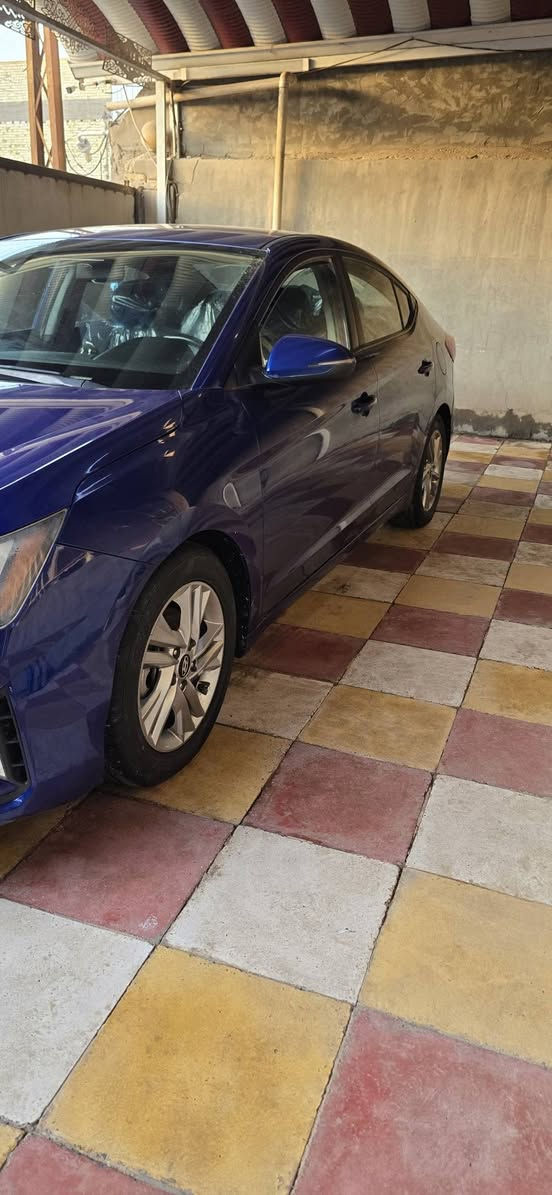 السلام عليكم هونداي النترا موديل 2019 كندي ماشيه 135 كيلو حادثها بارد بالبنيد من امريكا وبيه بالعراق بارد بالجاملغ الخلفي موصفات باب ثاني رادار خلفي شاشة كامره دواره كشنات تدفئه مكينه 2000 رقم بغداد بسمي معروضه 120 وبيه مجال للإستفسار  ***********
مامتواجد على فيس
