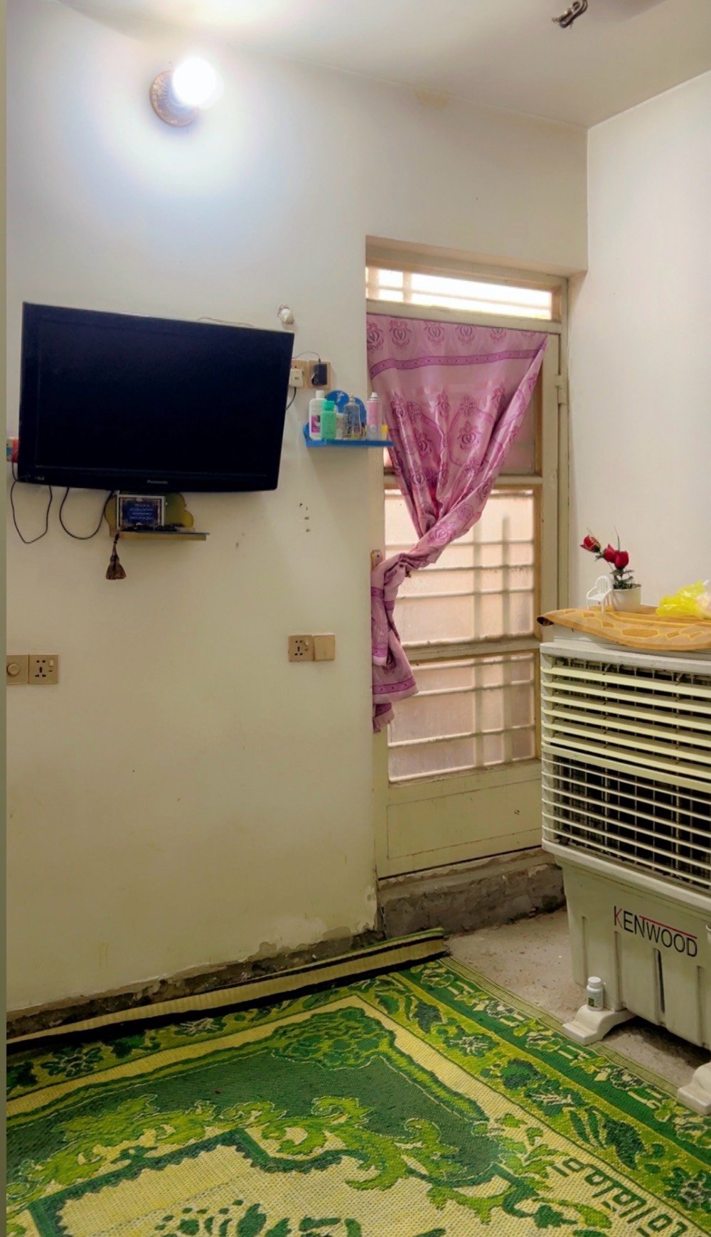 50 متر تجاري شارع سايدين الخطيب الزراعي قرب ماركت الخطيب 3 غرف نوم وصاله وتشجير ***********