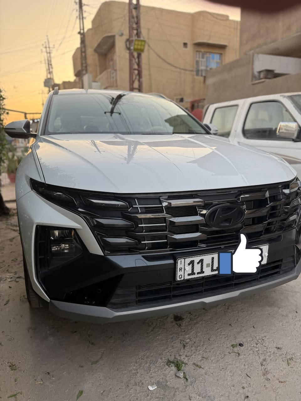 سلام عليكم
للبيع توسان 2025 
ماشيه 28 ألف 
رقم الهاتف ***********
