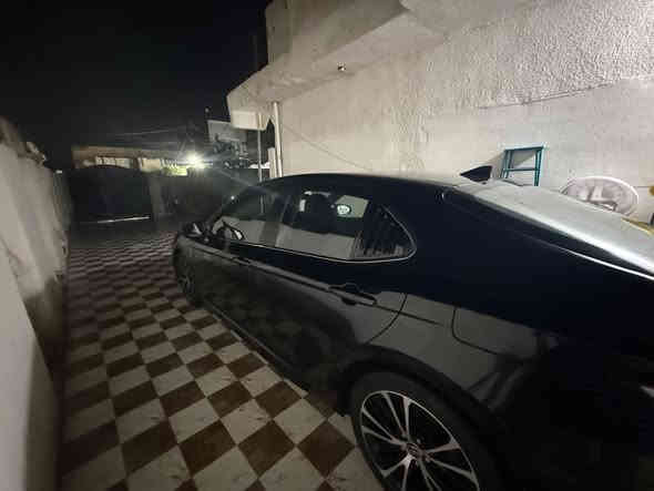 السلام عليكم كامري لبيع موديل2020 se امريكي
السياره حلوه وما ناقصها شي
ماشيه ١٠٨ الف حقيقي
مكينه وكير بشرط 
اربعه سلندر وكير at 8نمر 
داخل السياره اسود جلد 
تدفى بلكراسي والاسترين 
شفتات وتحكم 
رادار امامي ومانع اتصادم وتحديد ومسار
ليت زنون
تبريد ثلج 
تخم تاير
حادث السياره بنيد +جاملغ وشويه بلباب بدون ايرباك
بلعراق بيها كم رصعه ما مسويهن وتكحيله 
رقمها بغداد الجديد 
السعر ١٨٨ وبيها مجال لشراي 
رقمي ***********٤
