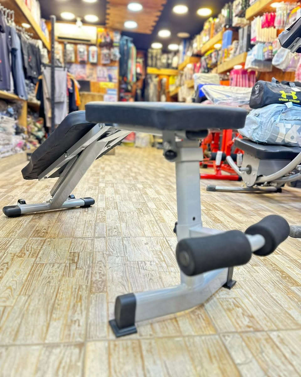 مسطبة رياضيه للييع
بيها ٥ تدرجات
تتحمل ٣٥٠ كيلو 
المسطبه جديده 
شديتها استعملتها ٣ مرات فقط 

سعر ٦٠ الف 

مكاني بغداد المنصور 
للتواصل ***********
