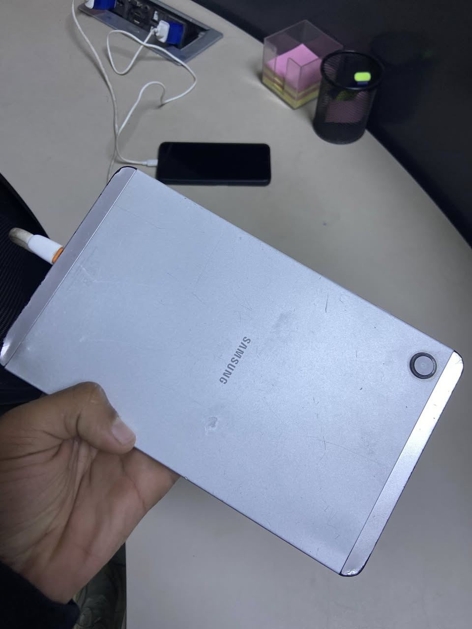 سامسونك تاب A9
ذاكره 64 
ببجي 60
السعر 125
مكان بغداد البنوك
***********
