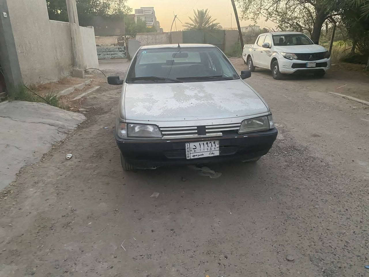 سلام عليكم بيجو روى مديل 9 رقم بغداد نكليزي سنويه لل 30 بسمي سياره مكينه بيه بخار من لقبق شواصي سليمه نقصه تبريد غاز فقط دواخل نضيفه حداده 80بالميه اكسل كارينا لا ونه ولا صوت ناعم  كهربائيات شغاله ونقص يده مال لايت بيه طكت العالي ميشتغل وبيه تلكيطات بالكشر مكانه بغداد شعب سعر 25وبيه مجال قليل  وترهم مراوس بيجو روى انصف وانطي فرق ماكو شكال شراي تصال او واتساب ***********
