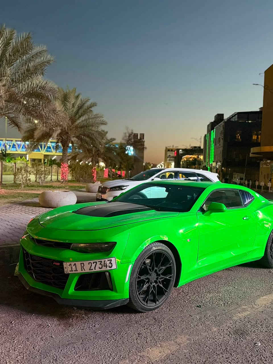 للبيع كمارو ٢٠١٧
٦سلندر٣٦٠٠ 

رقم بغداد بااسمي شرط التحويل 

لون مميز 
تبريد ثلج 
شاشة جبيرة وكاميرا  وتحكمات ستيرن 
كير ومكينة نظيفات 
حدادية جديدة 
يعني من الاخير السيارة كاملة ومابيها نقص 

السعر ١١٠ وبيها مجال 

مكان السيارة كربلاء 
***********
