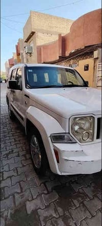 جيب ليبرتي للبيع موديل 2008 محرك ٣٧٠٠ تو ويل تبريد شغال رقم بغداد بدون...