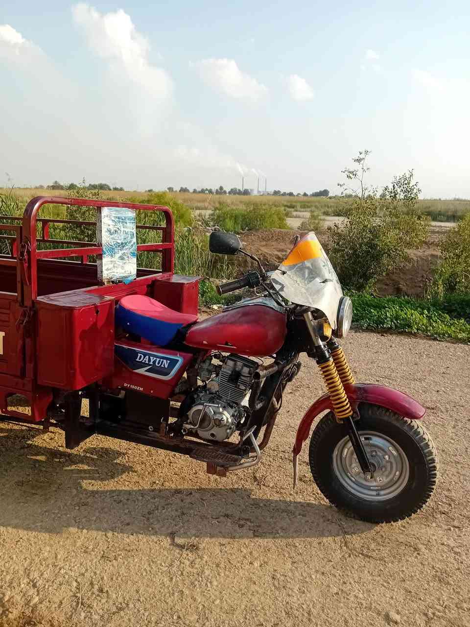 سلام عليكم ستوته للبيع موديل 2014 وراق صولية مابيهة اي نقص مكان واسط العزيزية السعر 900 وبيهة مجال 
***********
