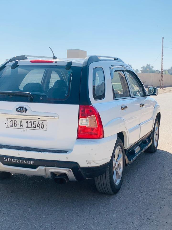 السلام عليكم ورحمه الله للبيع كيا سبورتج 2010 فول ماعده الفتحة كشنات جلدتتفئة دبريد حداديات كلهة فول مابيهة قطرت صبغ بيهة تنقيص قليل رايدهة 125$ وبيهة مجال لشراي ليحب يتصل ***********
