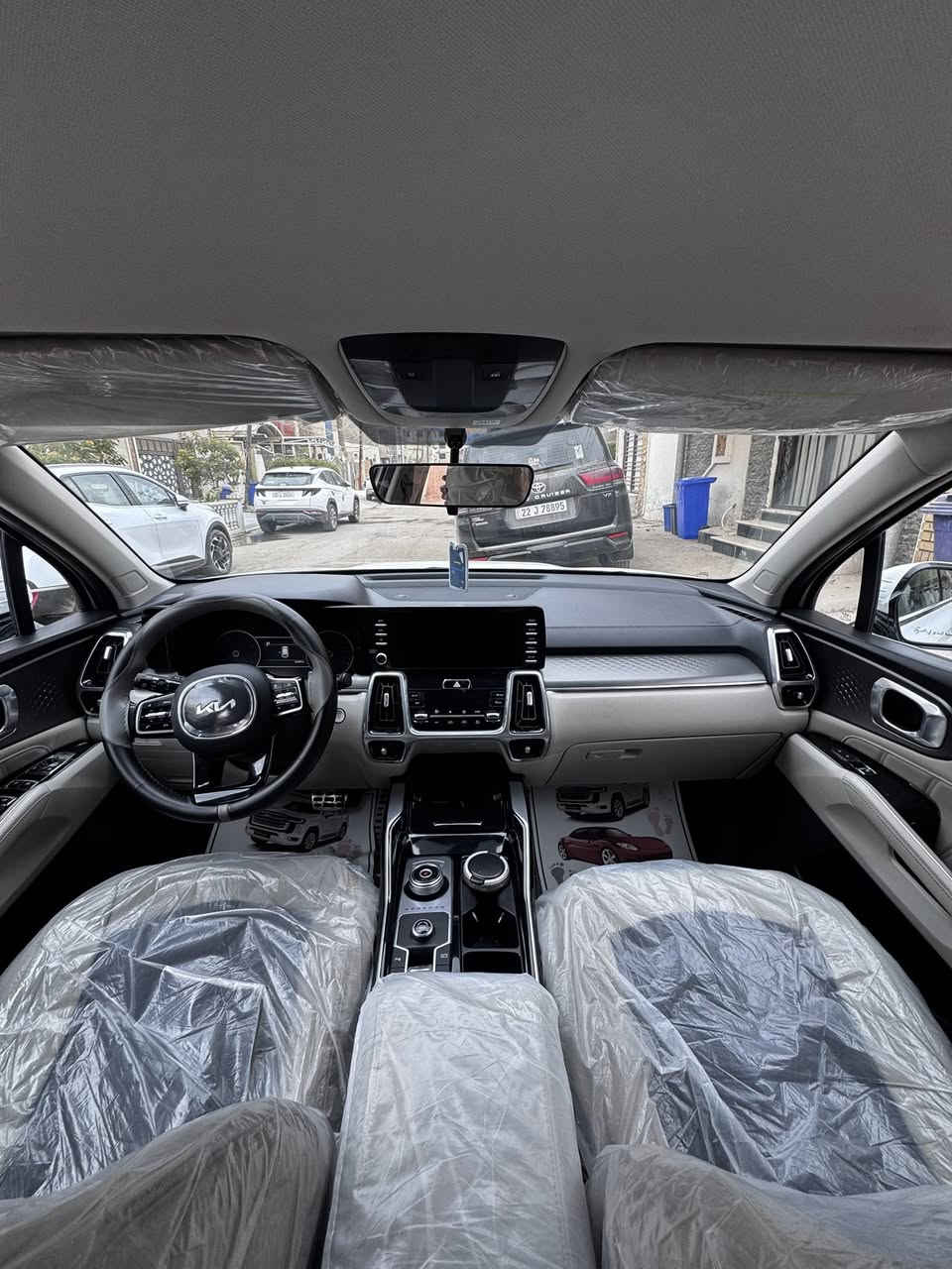 سورنتو 2023 خليجية ماشية 32km
كفالة السيارة مشروع وطني مكفول كفاله عامه من صبغ وتبديل وفتح  جديدة بمعنى الكلمة
فول مواصفات 
بصمه تشغيل
بصمه ابواب
كشنات كهرباء 
محرك v6 
شاشه ايباد 
تبريد ثلاث قطع
سبعه راكب
شفتات ستيرن 
كير ماوس 
4انظمه قيادة 
سائد بريك بصمه 
توقف ذاتي 
جنطه شفط
مري شفط
إنارة داخليه متغيرة
بردات خليفه.
 إشارة ترحيب
شاحن 
4عدسات 
حساس امامي
حساس خلفي
 مكان السيارة بغداد
السعر 293وبي مجال
للاستفسار ***********
