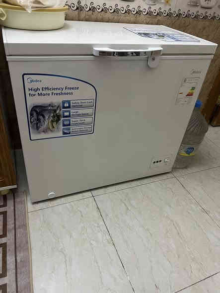 مجمده ميديا جديده استعمال قليل السعر 200 وبيها مجال 
***********
