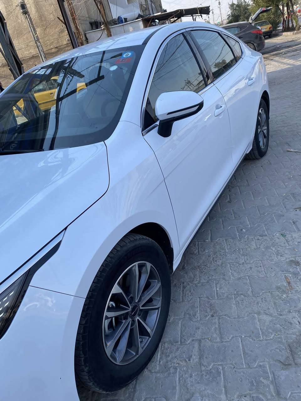 دسترويل 2025 بيها بس رصعه بل جاملغ موضح بل صور 
السعر 18 و 700 وبيها مجال مكاني بغداد مدينه
***********
