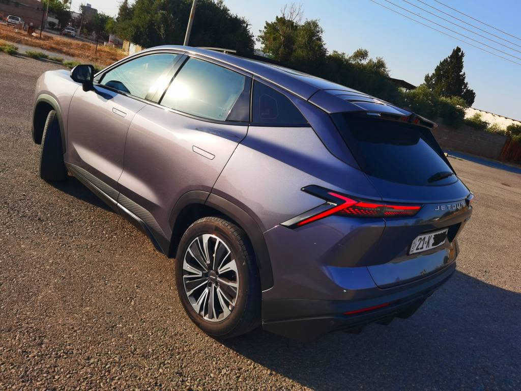 jetour dashing 2023 luxury
موديل ٢٠٢٣
مةكينة ١٥ توربو
ماوةي روشتن ٥٣ كم
مواصفات بانوراما شاشة كوشين 
سارد و گةرم كوشين كارةباي
كاميرا ٣٦٠
بي بوياغ و ساردي تةعديل
تةزريةكي كةم و خةفيفي هةية لةكةل ١ قوبي بجوك لة سندوق 
نرخي ١٥٥ و مجاليكي زور كةم
*********** أربيل, العراق
