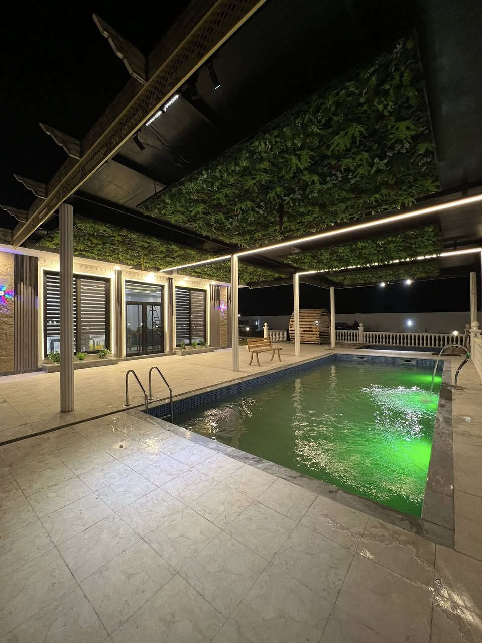 منتجع جنة الفرات في منطقة النعيميه يتوفر حجوزات كل ايام العيد المساحة ٦دونم  من جلسات خارجة  وداخلية وبيت ومسبح كافة احتياجاتكم المكان جداً راقي 
سعر الشفت (300) الف 
للحجز واتساب ***********
