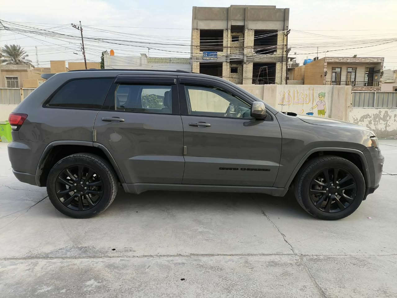 السلام عليكم للبيع جيب ٢٠٢٠
بلاك توب فول مواصفات
ماشيه ٨٥ الف حادثه شويه جاملغ وبنيد
بدون لغد وشاصي سونار موجود مع صور الحادث السياره مبدلله ميكنه مال نفس الموديل جديده شرط الفحص
مكينه 3600
فتحة قف سلايت
شاشه كبيره
كشنات جلد+تدفئه 
كشن كهرباء
تشغيل عن بعد
صندوق كهرباء
حساس خلفي + كامره دواره
رادار جانبي + خلفي +توقف ذاتي
قطعتين تبريد
السياره تخت تاير جديد باتري جديد 
ادامه كامله للمحرك ترايك مفتوح
مكاني بغداد حي تونس افاق عربيه
***********
السعر ٢١٥
