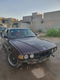 ٧٣٥ اوتو • رقم نجف • ويل ١٧