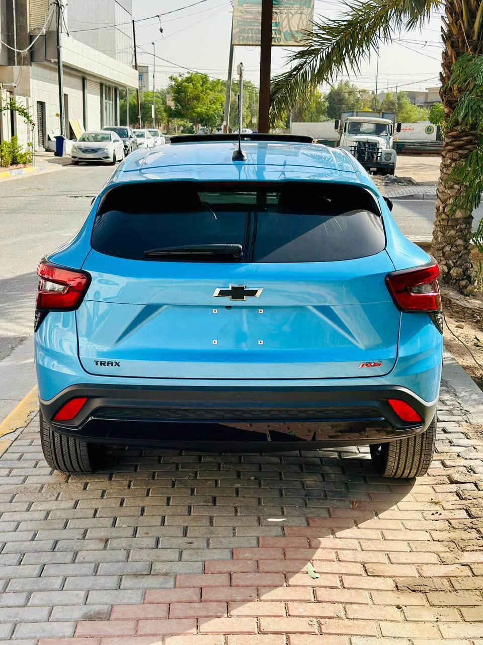 هذه سيارة شيفروليه تراكس (Chevrolet Trax) موديل 2025 بلون أزرق
رقم كربلاء 

سياره فول 

وارد امريكي 

جاملغ وبندي فقط بدون عابر 

سياره جاهزه من كلشي 

بسمي تحويل ثاني يوم 

رقمي ***********
