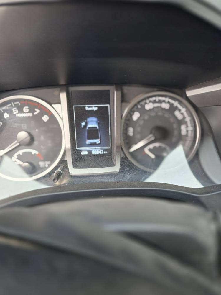 توكاما 
٢٠٢٣
صدر وربع 
اللون اسود 
ضرر دعامية امامية فقط 
ماشية ٥٠ الف كيلو
منفيس
محرك ٤ سلندر 
السيارة نضيفة حيل 
المكان ناحية الزاب 
للاستفسار الاتصال 
*********** كركوك, العراق
