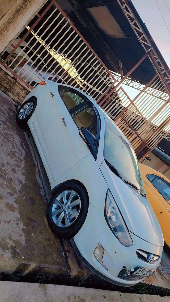 للبيع اكسنت 2011
السياره بيه حالوب ومصبوغه حزام بدون داخل
بس داير قبق بنزين
تحكمات استيرن
ولكب 16 وطخ تاير
نضام ايكو
محرك 16 دوش
جام كهرب
مري كهرب
شاشه ونضام صوت
السياره حلوه مال بيت
السعر 85 وبها مجال
***********
***********
