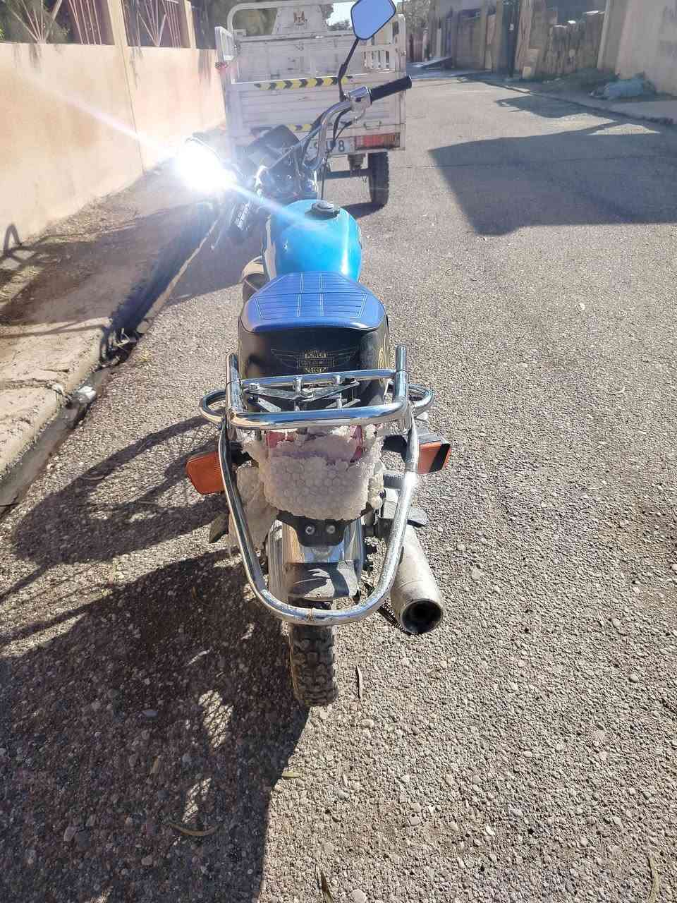 السلام عليكم اخوان هذا الدراجه للبيع نامي برو موديل 21 سعر 400 الشراي يخابر ***********
