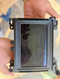 شاشة كاربلاي • حجم وسط • شغالة