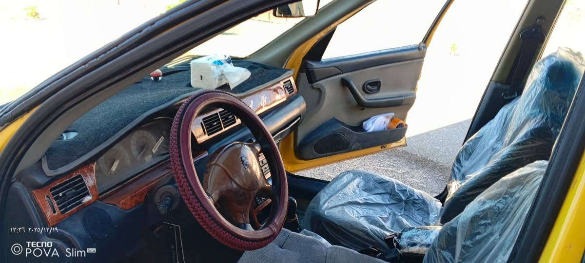 السلام عليكم سمند للبيع موديل 2009 سنويه لل 27 مصفره هيئه وغرامات سياره بسم راعيها شررط لامداور سعر38 وبيها مجال مكان سياره مكانها بغداد رقم ***********
